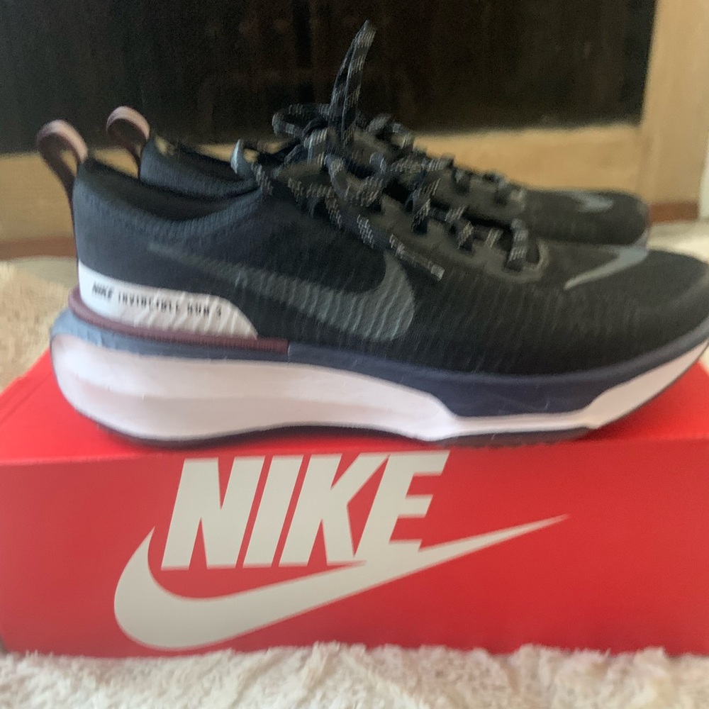 Nike invincible Run